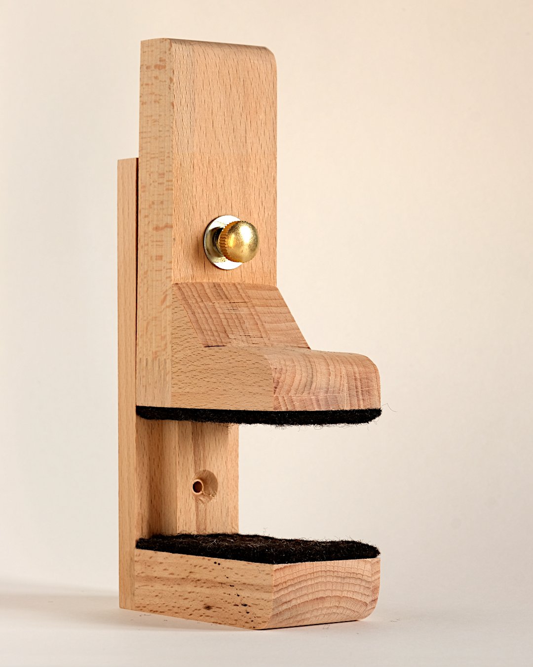 Support mural ToUT.M — vue d'ensemble, tambour traditionnel suspendu
